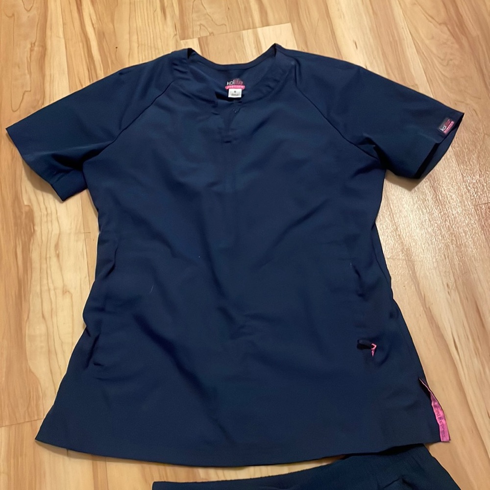Navy scrub set